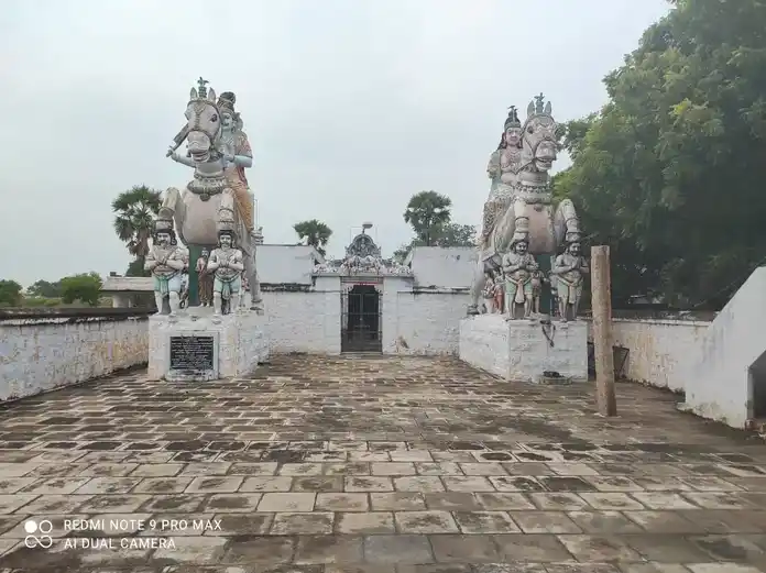 Arulmigu Ayyanar And Amachiyar Temple, Karadipatti - 625019 அய்யனார், அம்மச்சியார், விநாயகர் திருக்கோயில், Karadipatti - 625019, Madurai - Ancient Temple Architecture and History Image 5