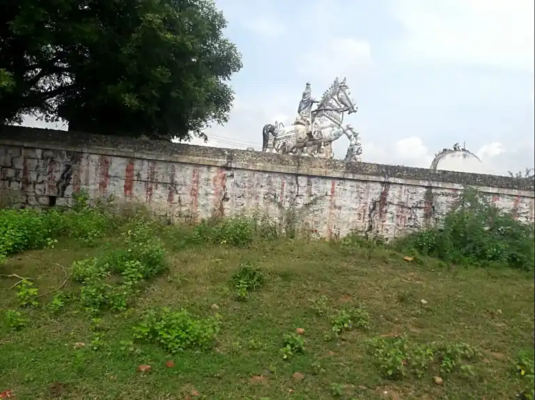 Arulmigu Ayyanar And Mariamman Temple, Muduvarpatti - 625503 அருள்மிகு அய்யனார் கோயில், Muduvarpatti - 625503, Madurai - Ancient Temple Architecture and History Image 2