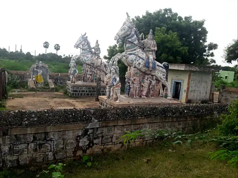 Arulmigu Ayyanar And Mariamman Temple, Muduvarpatti - 625503 அருள்மிகு அய்யனார் கோயில், Muduvarpatti - 625503, Madurai - Ancient Temple Architecture and History Image 3