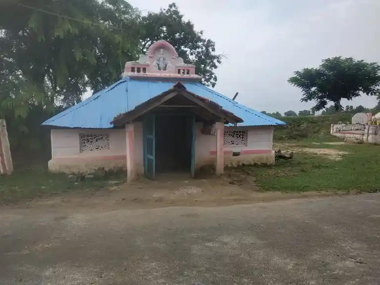 Arulmigu Ayyanar Karruppana Samy, Pattatharasiamman , Senbagavinayagar Temple, Pattur - 625105 அய்யனார், கருப்பணசாமி, பட்டத்தரசியம்மன், செண்பக விநாயகர் திருக்கோயில், Pattur - 625105, Madurai - Ancient Temple Architecture and History Image 4
