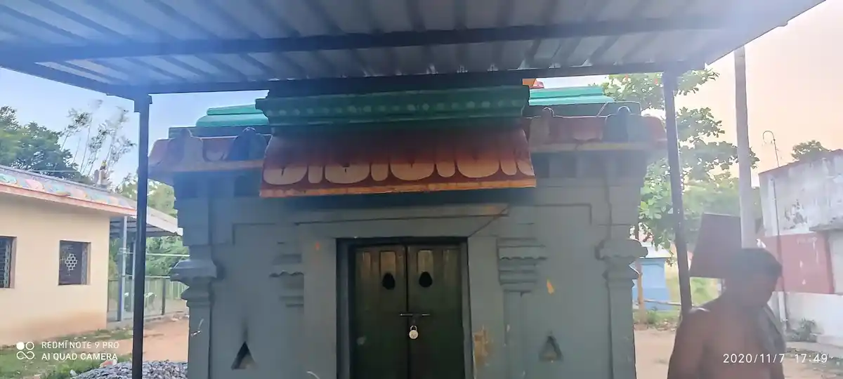 Arulmigu Ayyanar, Pidari, Throwpathiyamman Temple, Senkanur - 612504