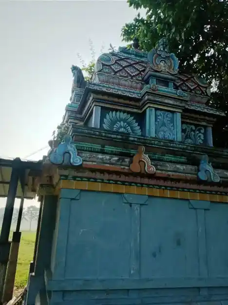 Arulmigu Ayyanar Pidariyamman Temple, Achalpuram, Achalpuram - 609101 அருள்மிகு அய்யனார் பிடாரியம்மன் திருக்கோயில், Achalpuram, Sirkazhi - 609101, Mayiladuthurai - Ancient Temple Architecture and History Image 2