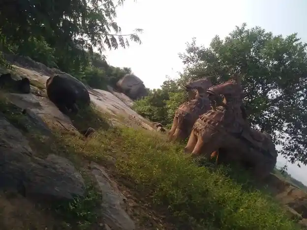 Arulmigu Ayyanar Pillaiyar Temple, Kallottu - 606753 அருள்மிகு அய்யனார் பிள்ளையார் திருக்கோயில், Kallottu - 606753, Tiruvannamalai - Ancient Temple Architecture and History Image 2