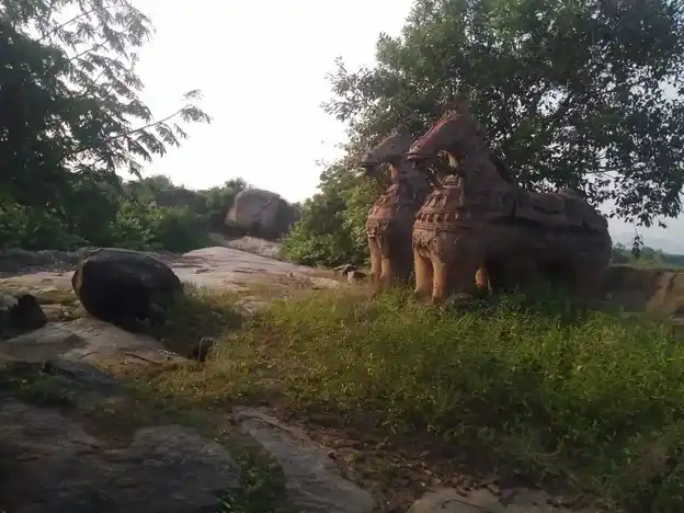 Arulmigu Ayyanar Pillaiyar Temple, Kallottu - 606753 அருள்மிகு அய்யனார் பிள்ளையார் திருக்கோயில், Kallottu - 606753, Tiruvannamalai - Ancient Temple Architecture and History Image 3