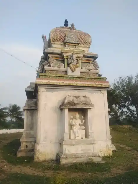 Arulmigu Ayyanar/Pillaiyar Temple, Maatthur - 622515 அருள்மிகு அய்யனார்/பிள்ளையார் திருக்கோயில், Maatthur - 622515, Pudukkottai - Ancient Temple Architecture and History Image 5