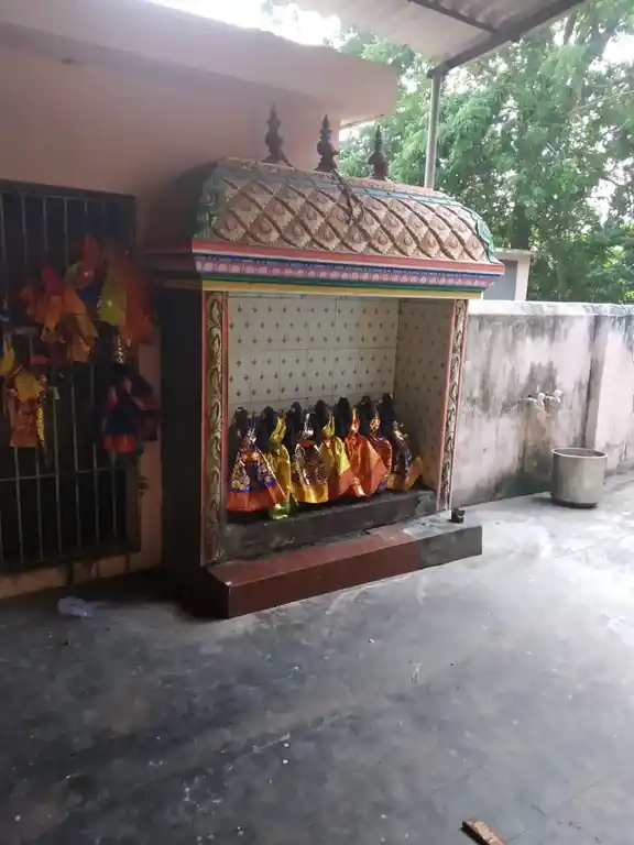 Arulmigu Ayyanar Temple, Aarapakkam, Sirkazhi - 609104 அருள்மிகு அய்யனார் திருக்கோயில், Aarapakkam, Sirkazhi - 609104, Mayiladuthurai - Ancient Temple Architecture and History Image 9