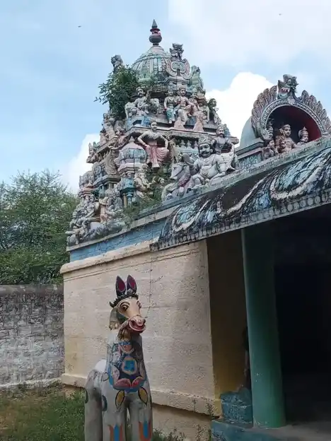 Arulmigu Ayyanar Temple, Alangampatti - 625101 அருள்மிகு அய்யனார் கோயில், அலங்கம்பட்டி - 625101, Madurai - Ancient Temple Architecture and History Image 4