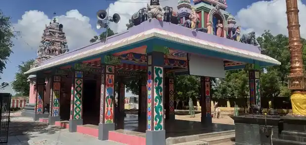 Arulmigu Ayyanar Temple, Allalaperi, Allalaperi - 626106 அருள்மிகு அய்யனார் திருக்கோயில், அல்லாளப்பேரி, அல்லாளப்பேரி - 626106, Virudhunagar - Ancient Temple Architecture and History Image 2