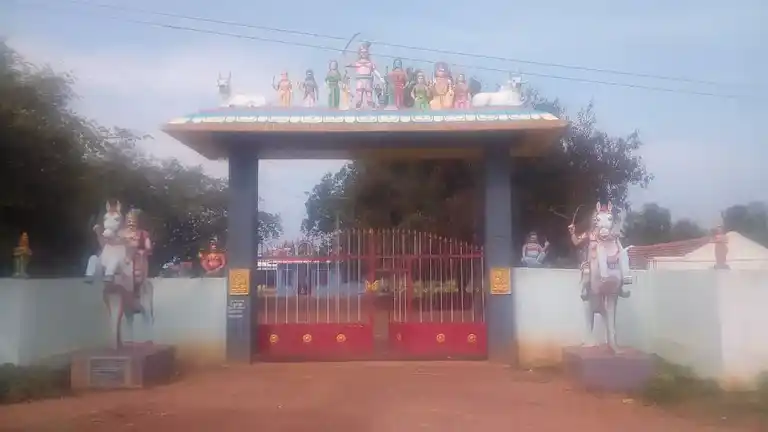 Arulmigu Ayyanar Temple, Ambapoor Kavanoor - 621704 அருள்மிகு அய்யனார் திருக்கோயில், Ambapoor Kavanoor, Ambapoor Kavanoor - 621704, Ariyalur - Ancient Temple Architecture and History Image 2