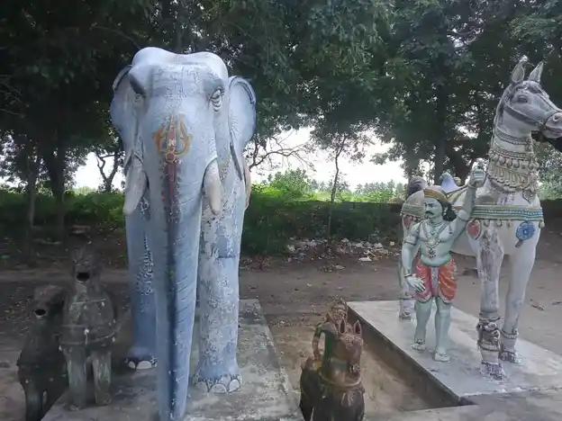 Arulmigu Ayyanar Temple, Andharasi Palyam - 605106 அருள்மிகு அய்யனார் திருக்கோயில், அந்தராசிப்பாளையம், Andharasi Palyam - 605106, Viluppuram - Ancient Temple Architecture and History Image 4