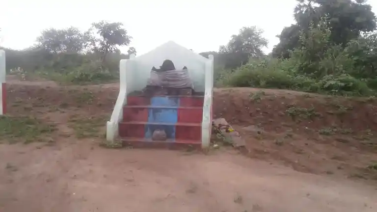 Arulmigu Ayyanar Temple, Angadimangalam - 625020