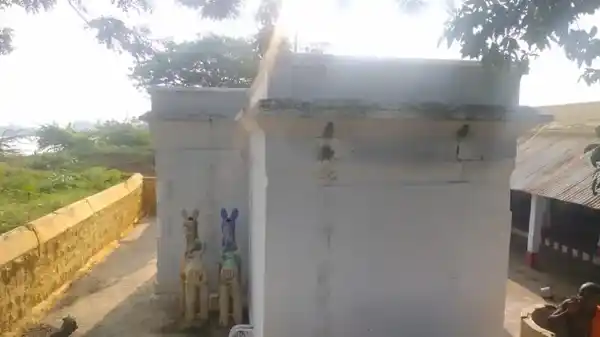 Arulmigu Ayyanar Temple, Athalai - 625018 அய்யனார் திருக்கோயில், Athalai - 625018, Madurai - Ancient Temple Architecture and History Image 4