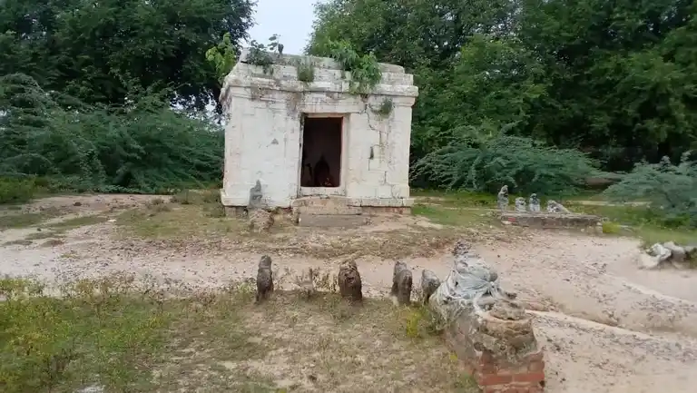 Arulmigu Ayyanar Temple, Athikudikadu - 621714 Arulmigu Ayyanar Temple, Athikudikadu - 621714, Ariyalur - Ancient Temple Architecture and History Image 2