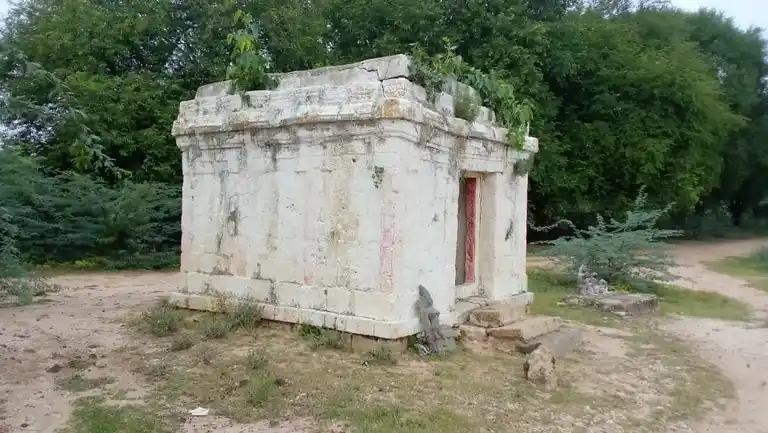 Arulmigu Ayyanar Temple, Athikudikadu - 621714 Arulmigu Ayyanar Temple, Athikudikadu - 621714, Ariyalur - Ancient Temple Architecture and History Image 3