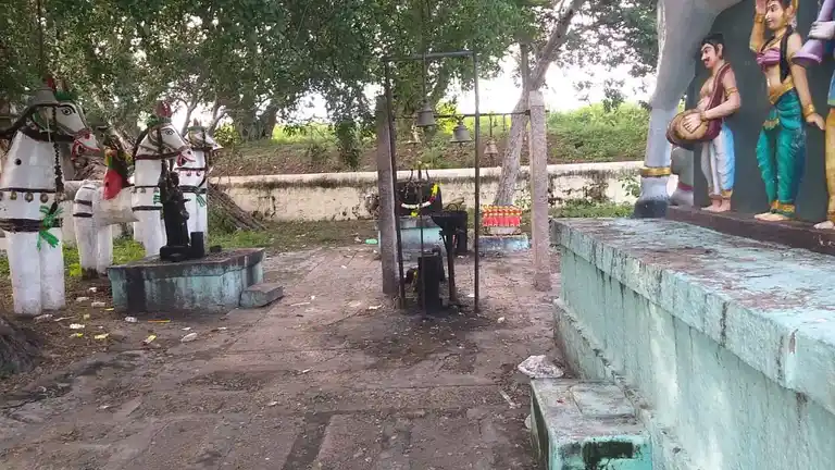 Arulmigu Ayyanar Temple, Ayyanampatti - 625532 அருள்மிகு அய்யனார் திருக்கோயில், Ayyanampatti - 625532, Madurai - Ancient Temple Architecture and History Image 4