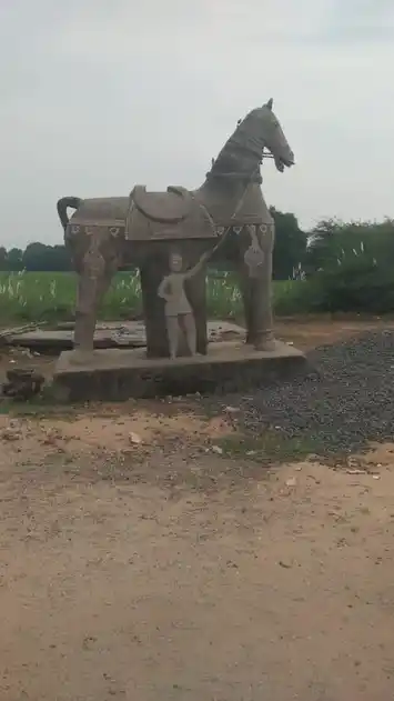 Arulmigu Ayyanar Temple, B.Udaiyur - 608706 அருள்மிகு ஐயனார் திருக்கோயில், B.Udaiyur - 608706, Cuddalore - Ancient Temple Architecture and History Image 2