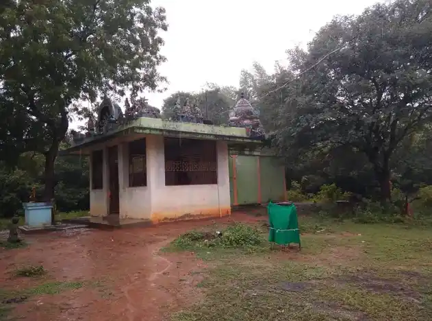 Arulmigu Ayyanar Temple, Chettikuzhipallam - 621802 அருள்மிகு அய்யனார் திருக்கோயில், செட்டிகுழிபள்ளம் - 621802, Ariyalur - Ancient Temple Architecture and History Image 4