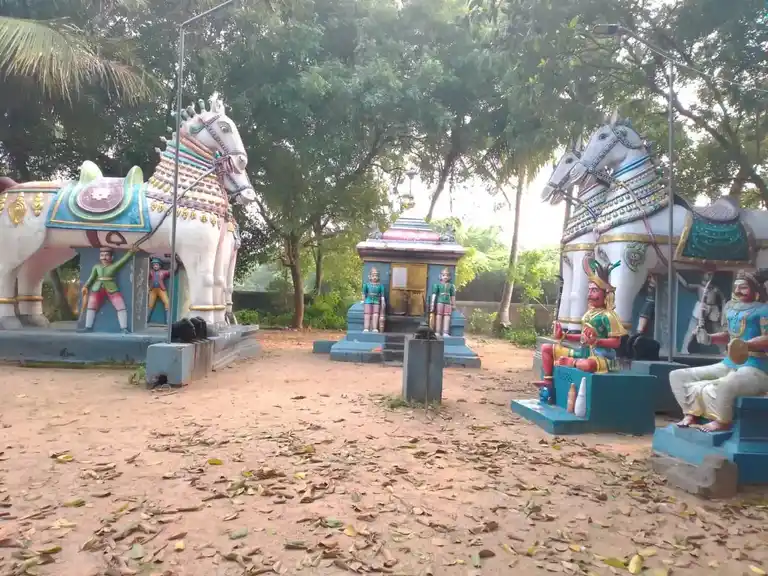 Arulmigu Ayyanar Temple, Ellanthampattu - 607106 அருள்மிகு அய்யனார் திருக்கோயில், Ellanthampattu - 607106, Cuddalore - Ancient Temple Architecture and History Image 4