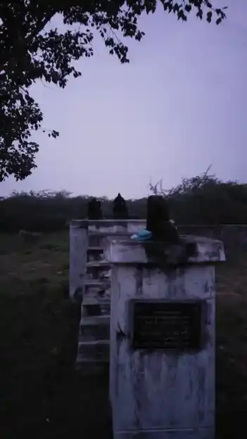 Arulmigu Ayyanar Temple, Kalimangalam - 625020 அருள்மிகு அய்யனார் திருக்கோயில், களிமங்கலம் - 625020, Madurai - Ancient Temple Architecture and History Image 2