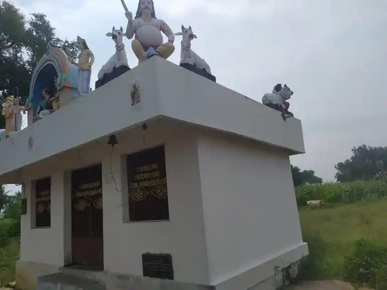 Arulmigu Ayyanar Temple, Kallampudur - 621717 Arulmigu Ayyanar Temple, Kallampudur - 621717, Perambalur - Ancient Temple Architecture and History Image 4