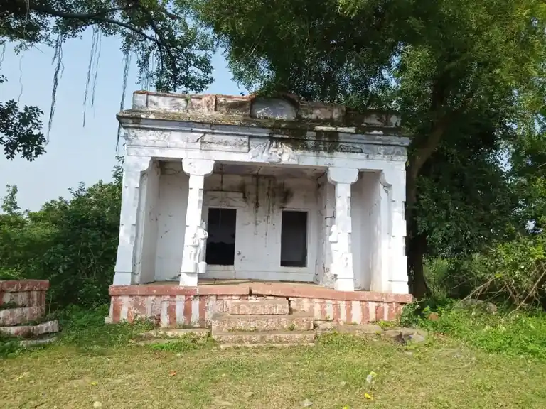 Arulmigu Ayyanar Temple, Kallanai, Kallanai - 625501 அருள்மிகு அய்யனார் திருக்கோயில், Kallanai, Kallanai - 625501, Madurai - Ancient Temple Architecture and History Image 2