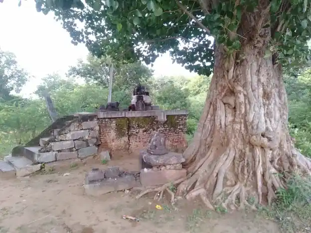 Arulmigu Ayyanar Temple, Kampoor - 625101 அருள்மிகு அய்யனார் கோயில், Kampoor - 625101, Madurai - Ancient Temple Architecture and History Image 4