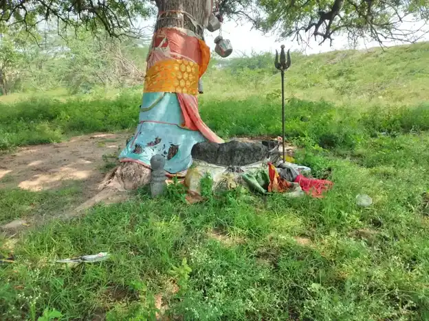 Arulmigu Ayyanar Temple, Kandai - 625527 அருள்மிகு அய்யனார் கோயில், Kandai - 625527, Madurai - Ancient Temple Architecture and History Image 2