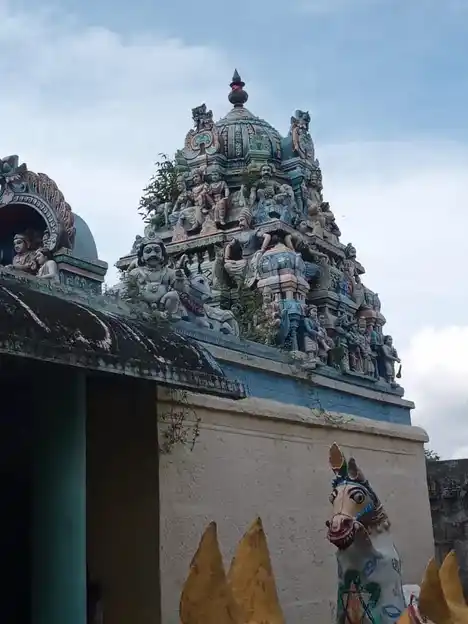 Arulmigu Ayyanar Temple, Kanikkulam - 625122 அருள்மிகு அய்யனார் திருக்கோயில், Kanikkulam - 625122, Madurai - Ancient Temple Architecture and History Image 4