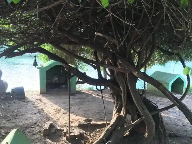 Arulmigu Ayyanar Temple, Kanjankollai - 608304 அருள்மிகு ஐயனார் திருக்கோயில், Kanjankollai - 608304, Cuddalore - Ancient Temple Architecture and History Image 6