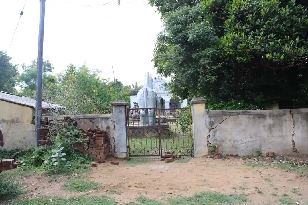 Arulmigu Ayyanar Temple, Kanjanur - 609804 அருள்மிகு அய்யனார் திருக்கோயில், கஞ்சனுர் - 609804, Thanjavur - Ancient Temple Architecture and History Image 3