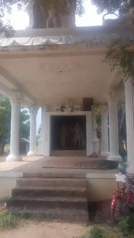 Arulmigu Ayyanar Temple, Karupilakattalai - 621651 Arulmigu Ayyanar Temple, Karupilakattalai - 621651, Ariyalur - Ancient Temple Architecture and History Image 4