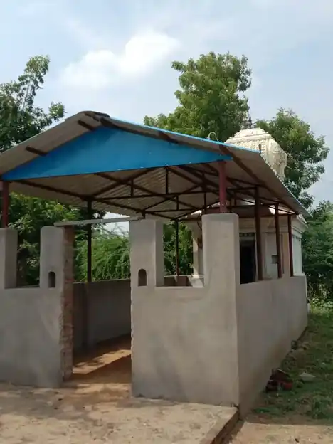 Arulmigu Ayyanar Temple, Karuppur - 612203 அருள்மிகு அய்யனார் திருக்கோயில், கருப்பூர் - 612203, Mayiladuthurai - Ancient Temple Architecture and History Image 4