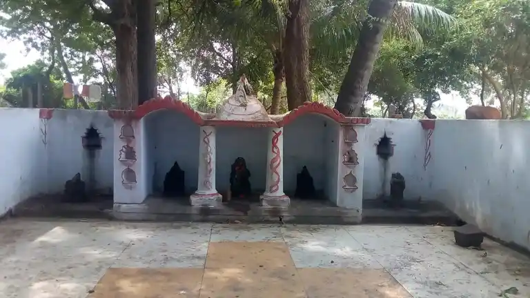 Arulmigu Ayyanar Temple, Kilikudu - 620013 Arulmigu Ayyanar Temple, Kilikudu - 620013, Thiruchirappalli - Ancient Temple Architecture and History Image 4