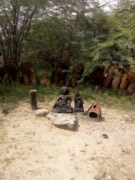 Arulmigu Ayyanar Temple, Kolukkattaikudi - 620021 Arulmigu Ayyanar Temple, Kolukkattaikudi - 620021, Thiruchirappalli - Ancient Temple Architecture and History Image 2