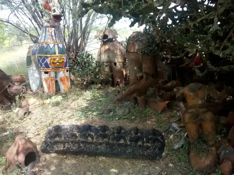 Arulmigu Ayyanar Temple, Kolukkattaikudi - 620021 Arulmigu Ayyanar Temple, Kolukkattaikudi - 620021, Thiruchirappalli - Ancient Temple Architecture and History Image 3