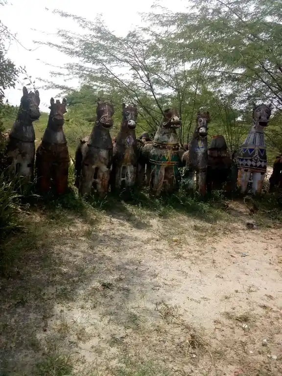 Arulmigu Ayyanar Temple, Kolukkattaikudi - 620021 Arulmigu Ayyanar Temple, Kolukkattaikudi - 620021, Thiruchirappalli - Ancient Temple Architecture and History Image 4
