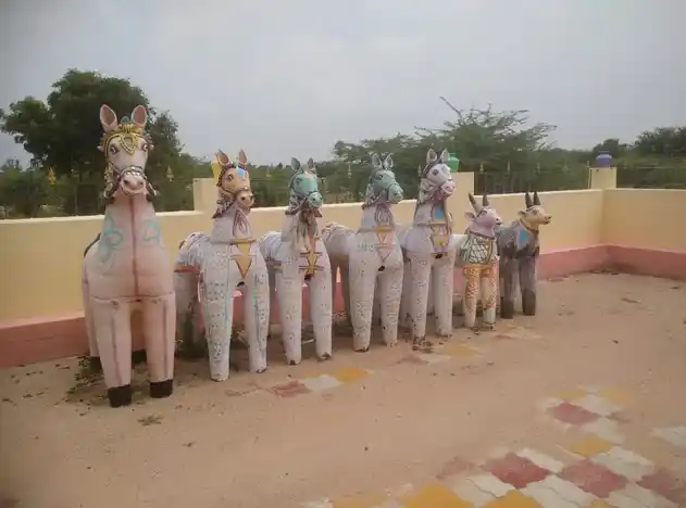Arulmigu Ayyanar Temple, Kothrappatti - 622105 Arulmigu Ayyanar Temple, Kothrappatti - 622105, Pudukkottai - Ancient Temple Architecture and History Image 4
