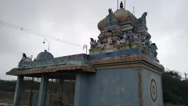 Arulmigu Ayyanar Temple, Kulavipatti - 623707 அருள்மிகு. ஸ்ரீ அய்யனார் திருக்கோயில், Kulavipatti - 623707, Ramanathapuram - Ancient Temple Architecture and History Image 3