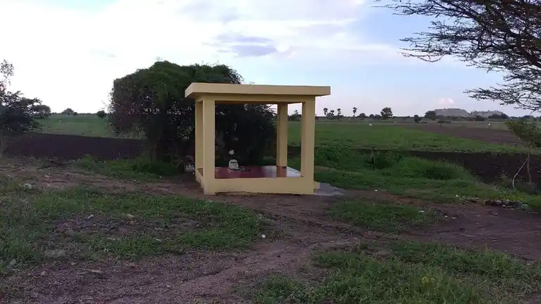 Arulmigu Ayyanar Temple, Lingampatti - 628503 அருள்மிகு அய்யனார் திருக்கோயில், Lingampatti - 628503, Thoothukudi - Ancient Temple Architecture and History Image 3