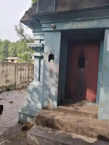 Arulmigu Ayyanar Temple, Madapuram - 609309 அருள்மிகு ஐயனார் திருக்கோயில், Madappuram - 609309, Mayiladuthurai - Ancient Temple Architecture and History Image 4