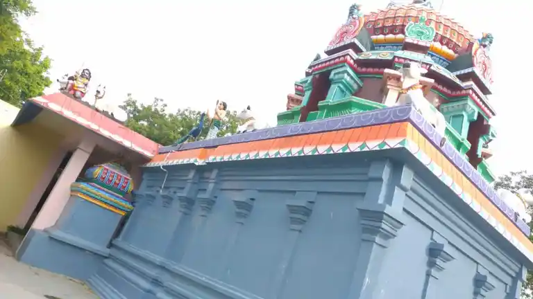 Arulmigu Ayyanar Temple, Madhuvanaimedu - 608704 அருள்மிகு ஐயனார் திருக்கோயில், Madhuvanaimedu - 608704, Cuddalore - Ancient Temple Architecture and History Image 7