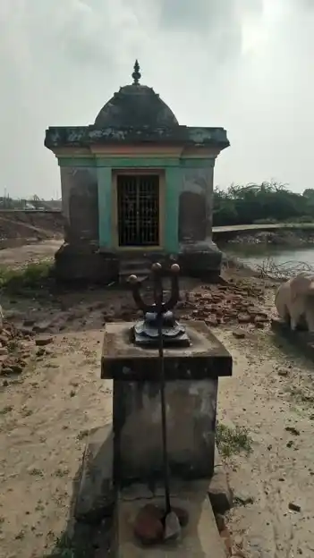 Arulmigu Ayyanar Temple, Mahendrapalli - 609101 அருள்மிகு அய்யனார் திருக்கோயில், Sirkali - 609101, Mayiladuthurai - Ancient Temple Architecture and History Image 2