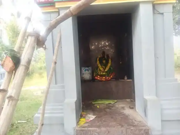 Arulmigu Ayyanar Temple, Makimalai - 614401 அருள்மிகு அய்யனார் திருக்கோயில், Makimalai - 614401, Thanjavur - Ancient Temple Architecture and History Image 2