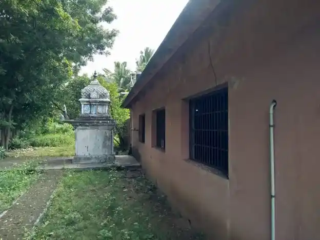 Arulmigu Ayyanar Temple, Mappadugai - 609003 அருள்மிகு அய்யனார் திருக்கோயில், Mappadugai - 609003, Mayiladuthurai - Ancient Temple Architecture and History Image 6
