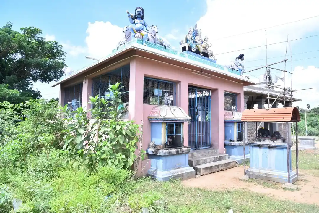 Arulmigu Ayyanar Temple, Mathi - 612401 அருள்மிகு அய்யனார் திருக்கோயில், Mathi - 612401, Thanjavur - Ancient Temple Architecture and History Image 4