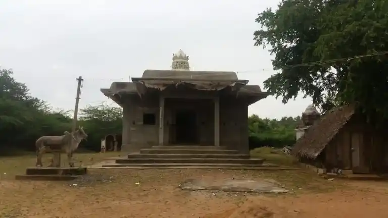 Arulmigu Ayyanar Temple, Mela Arasarkulam - 614616 அருள்மிகு அய்யனார் திருக்கோயில், Mela Arasarkulam - 614616, Pudukkottai - Ancient Temple Architecture and History Image 4