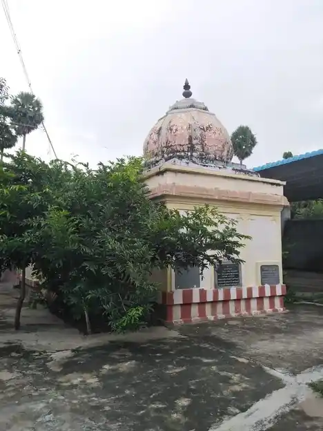Arulmigu Ayyanar Temple, Melakkal - 625234 அருள்மிகு அய்யனார் திருக்கோயில், Melakkal - 625234, Madurai - Ancient Temple Architecture and History Image 3