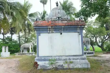 Arulmigu Ayyanar Temple, Melanagangudi - 609203 அருள்மிகு அய்யனார் திருக்கோயில், Mela Nagangudi - 609203, Mayiladuthurai - Ancient Temple Architecture and History Image 7