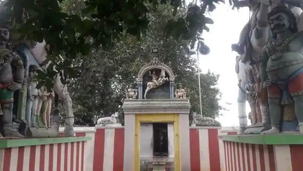 Arulmigu Ayyanar Temple, Melapanangadi - 625014 அருள்மிகு அய்யனார் கோயில், Melapanangadi - 625014, Madurai - Ancient Temple Architecture and History Image 7