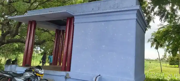 Arulmigu Ayyanar Temple, Mudukkumindanpatti - 628503 அருள்மிகு அய்யனார் திருக்கோயில், Mudukkumindanpatti - 628503, Thoothukudi - Ancient Temple Architecture and History Image 5